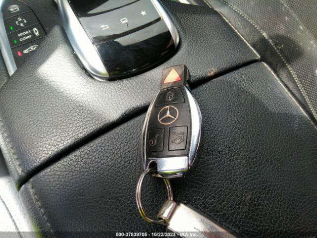WDDUG8FB4FA075183 Mercedes-Benz S-class S 550