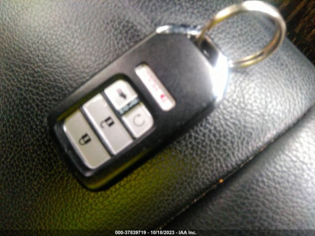 5FNYF6H97HB095886 Honda Pilot Touring