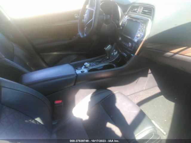 1N4AA6AP5JC387716 Nissan Maxima Platinum