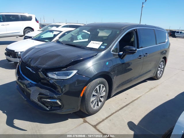 Chrysler Pacifica Hybrid Touring L 2022 2C4RC1L75NR120208 Image 2