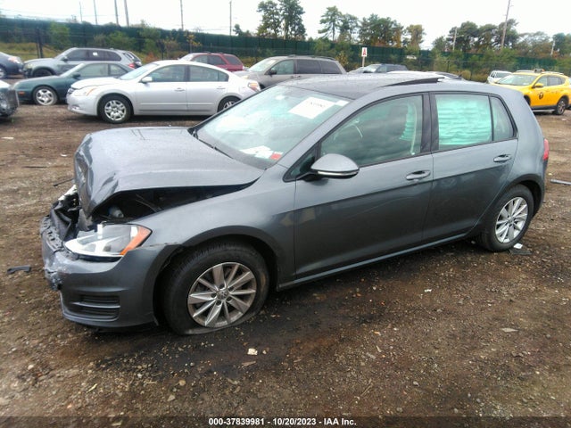 3VW217AU5FM011885 Volkswagen Golf Tsi S 4-door
