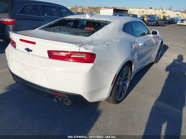 Chevrolet Camaro 2lt 2018 1G1FD1RS3J0116182 Image 4