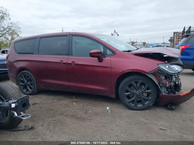 2C4RC1FG0KR708475 Chrysler Pacifica Touring Plus
