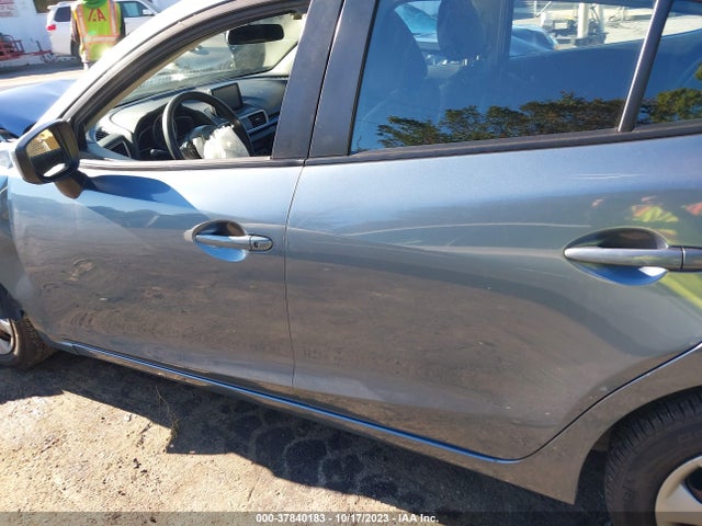 Mazda Mazda3 I Sport 2016 JM1BM1J78G1306754 Image 14
