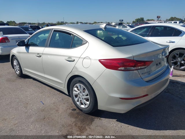 Hyundai ELANTRA SE 2017 5NPD74LFXHH111559 Image 3