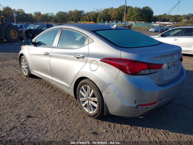 2015 HYUNDAI ELANTRA SE VIN: 5NPDH4AE2FH587454