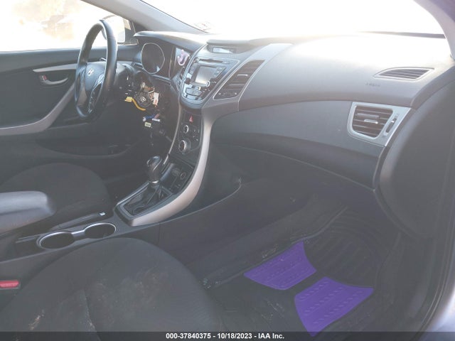 2015 HYUNDAI ELANTRA SE VIN: 5NPDH4AE2FH587454