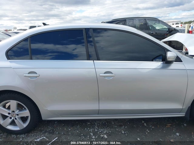 2013 VOLKSWAGEN JETTA 2.0L TDI VIN: 3VWLL7AJ1DM413842