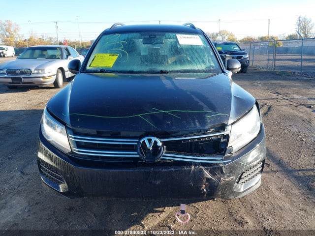 WVGBV7AX5HK029066 Volkswagen TIGUAN