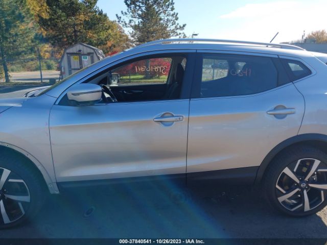 JN1BJ1CW6NW485604 Nissan Rogue Sport Sl Awd Xtronic Cvt