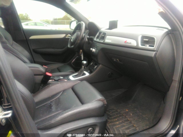 WA1GFCFS2GR000802 Audi Q3 Prestige