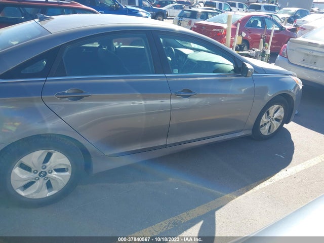 2014 HYUNDAI SONATA GLS VIN: 5NPEB4AC4EH809110