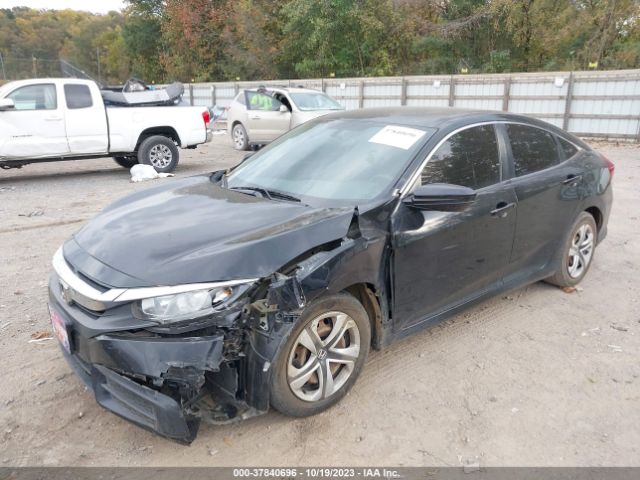 19XFC2F52JE041576 Honda Civic Sedan Lx