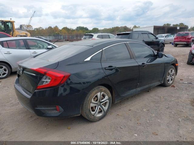 19XFC2F52JE041576 Honda Civic Sedan Lx