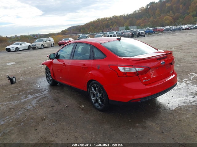 1FADP3F21EL143090 Ford FOCUS SE