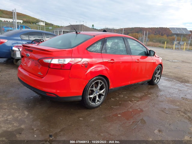 1FADP3F21EL143090 Ford FOCUS SE