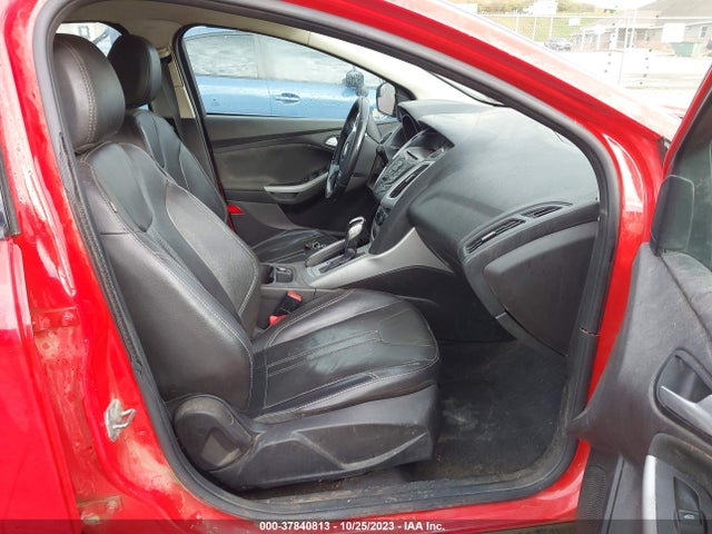 1FADP3F21EL143090 Ford FOCUS SE