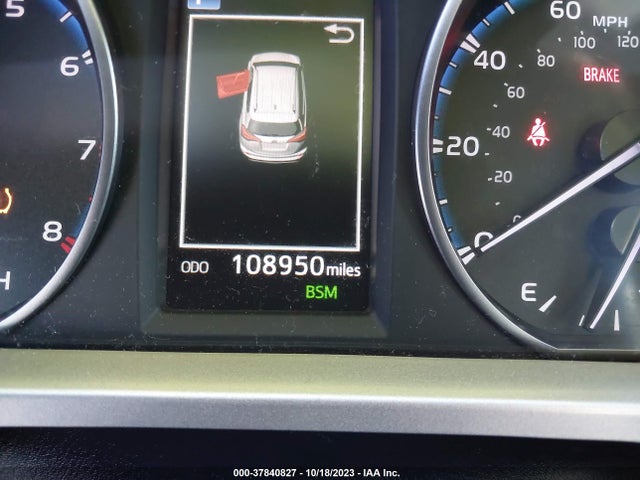 2018 TOYOTA RAV4 XLE VIN: JTMWFREV1JJ726415