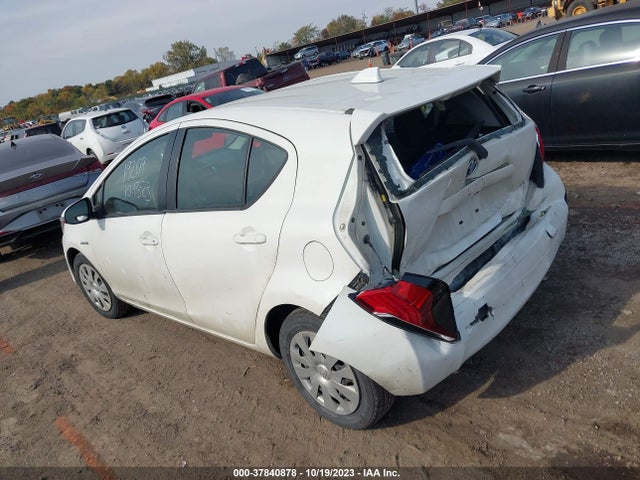 Toyota Prius C One/two/three/four 2016 JTDKDTB32G1129027 Image 3