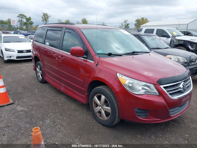 2011 VOLKSWAGEN ROUTAN SEL W/NAVIGATION VIN: 2V4RW5DG2BR670836