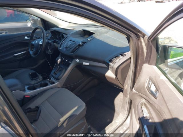 1FMCU0GX2FUA93458 Ford ESCAPE SE