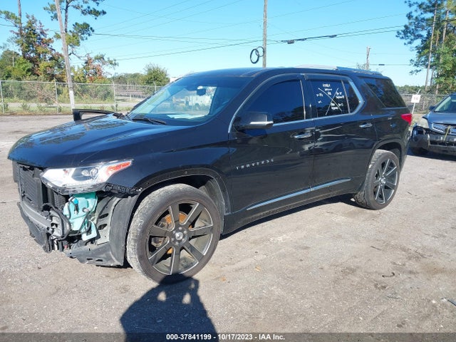 Chevrolet Traverse Premier 2018 1GNERKKW1JJ186109 Image 2