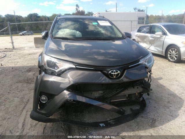2018 TOYOTA RAV4 XLE VIN: JTMWFREV9JJ196582