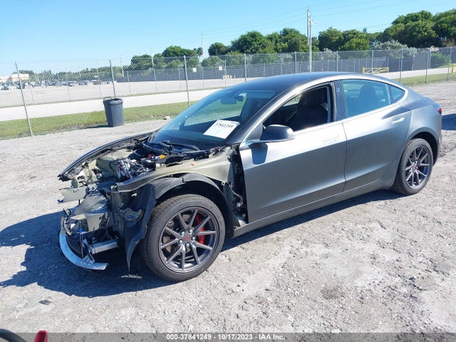 Tesla Model 3 Range Battery 2018 5YJ3E1EA2JF152631 Image 2