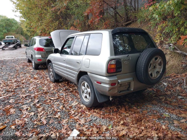1999 TOYOTA RAV4 JT3HP10V0X7127921 Photo 2