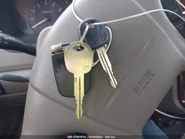 2004 HYUNDAI SONATA GLS/LX VIN: KMHWF35H14A075360