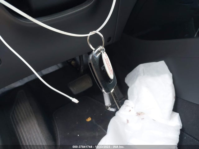 KIA SOUL + 2016 KNDJP3A53G7332785 Image 11