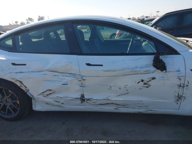 5YJ3E1EA0PF504114 Tesla MODEL 3