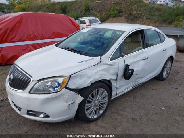 1G4PP5SK8E4158944 Buick Verano