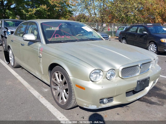 2008 JAGUAR XJ SAJWA71BX8SH27425 Photo 0