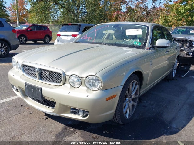 2008 JAGUAR XJ SAJWA71BX8SH27425 Photo 1