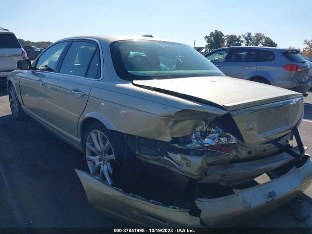 2008 JAGUAR XJ SAJWA71BX8SH27425 Photo 2
