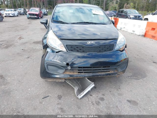 KNADM4A38F6436409 KIA RIO LX