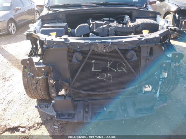 1C4SDJGJ4JC386004 Dodge Durango Srt