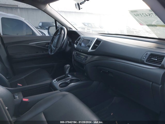 Honda Ridgeline Rtl 2017 5FPYK3F57HB004147 Image 5