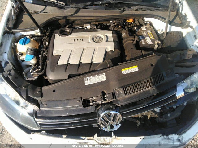 3VWPL7AJ3EM623944 Volkswagen Jetta Sportwagen Tdi