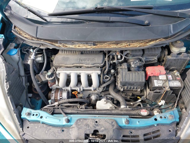 2012 HONDA FIT SPORT VIN: JHMGE8H54CC033017