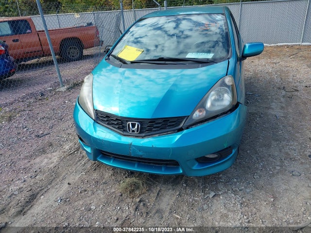 2012 HONDA FIT SPORT VIN: JHMGE8H54CC033017