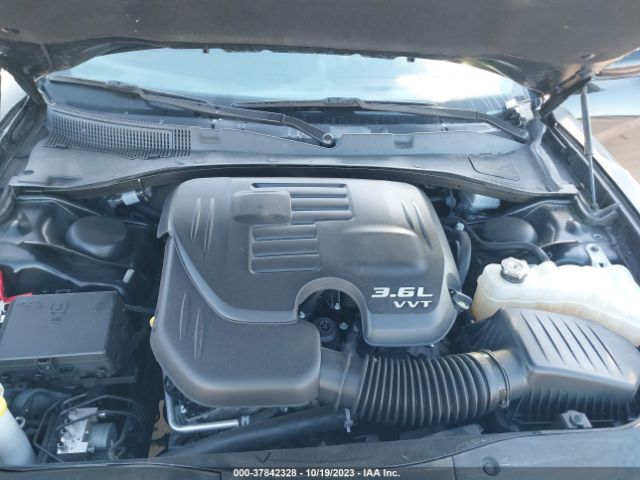 2C3CDXBG7NH137917 Dodge Charger Sxt Rwd