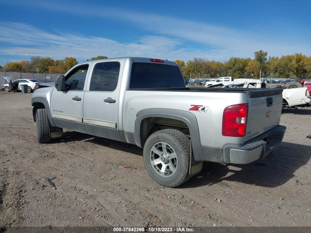 2011 CHEVROLET SILVERADO 1500 LT VIN: 3GCPKSE3XBG138604