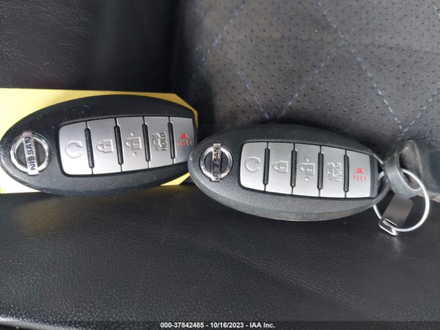 1N4AA6AP0HC364693 Nissan Maxima Sr