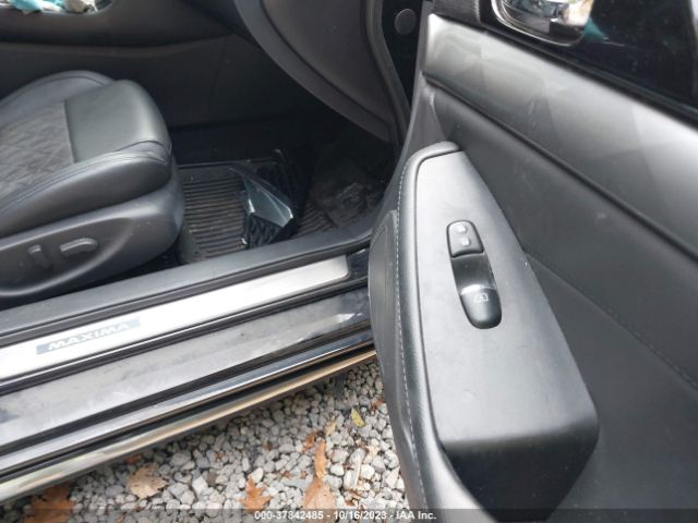 1N4AA6AP0HC364693 Nissan Maxima Sr