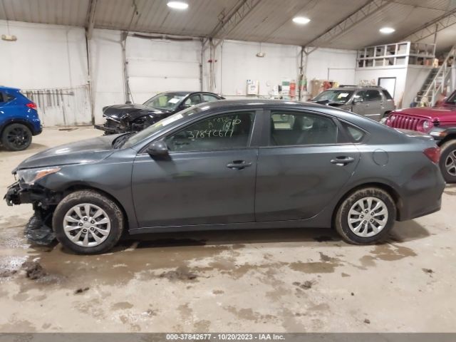 3KPF24AD7KE010063 KIA FORTE FE