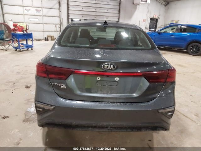3KPF24AD7KE010063 KIA FORTE FE