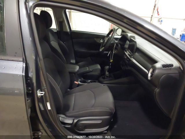 3KPF24AD7KE010063 KIA FORTE FE