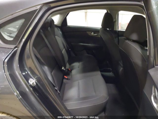 3KPF24AD7KE010063 KIA FORTE FE